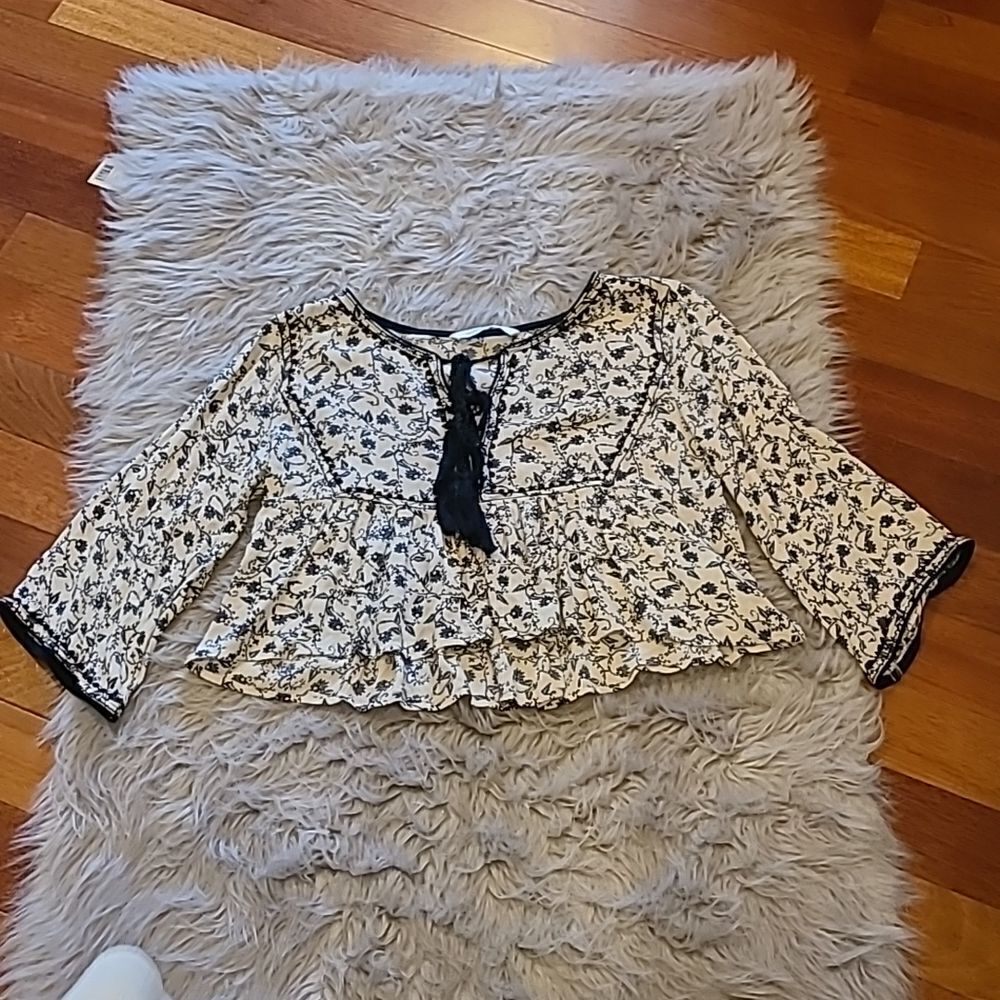 Zara premium denim collection‎ beige blue floral tassle ruffle cropped flowy top
